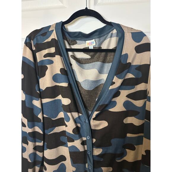 Lularoe Cardigan Button Jacket Blue Tab Black Camouflage 2XL 22/24 20 XXL - Picture 2 of 8